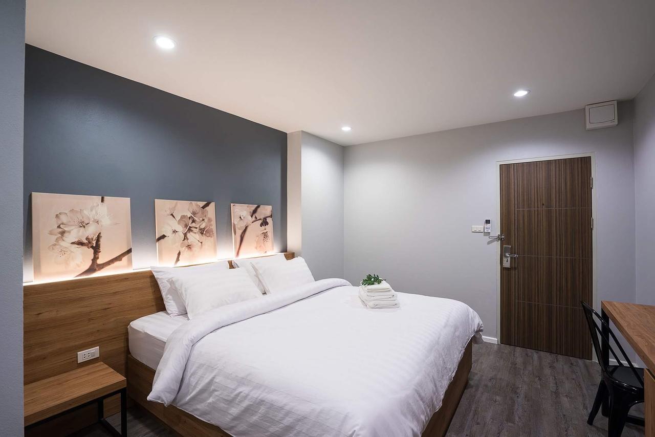 Villa23 Residence Bangkok Bagian luar foto
